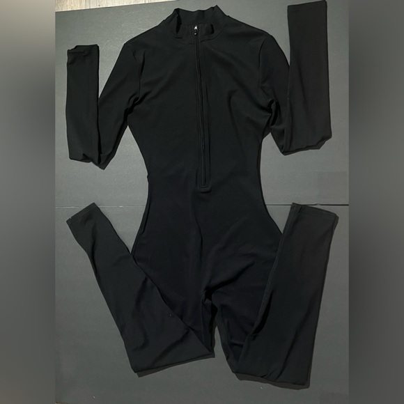 Black Zip Front Jumpsuit | Size M | Stretchy - Picture 3 of 7